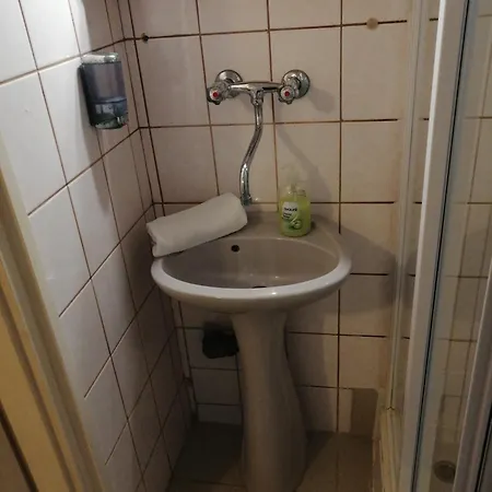 Ubytování v soukromí Flamingo Etterem, Maganszallashely